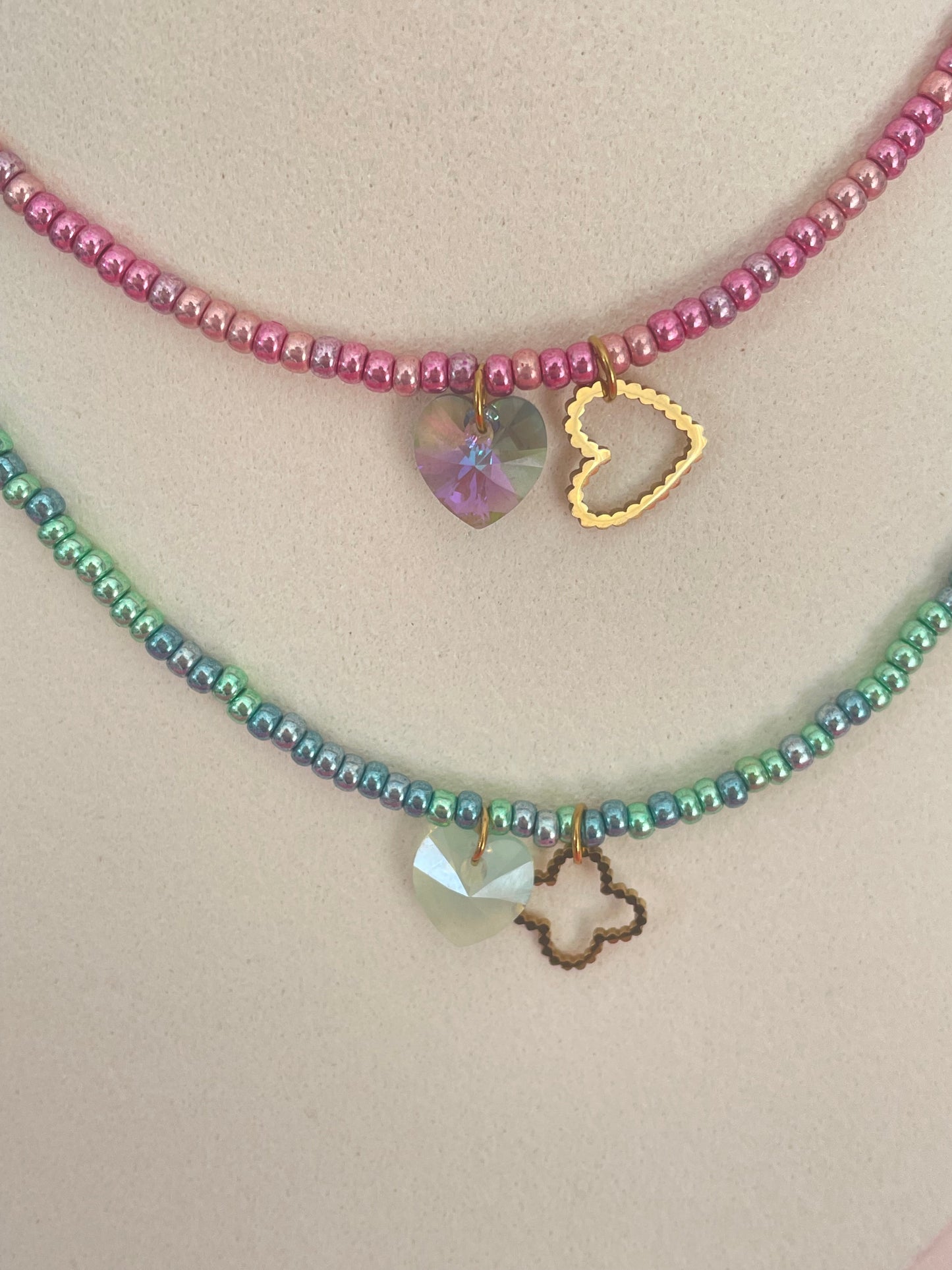Olga – Collier Fin Perles Miyuki & Pendentif Cristaux