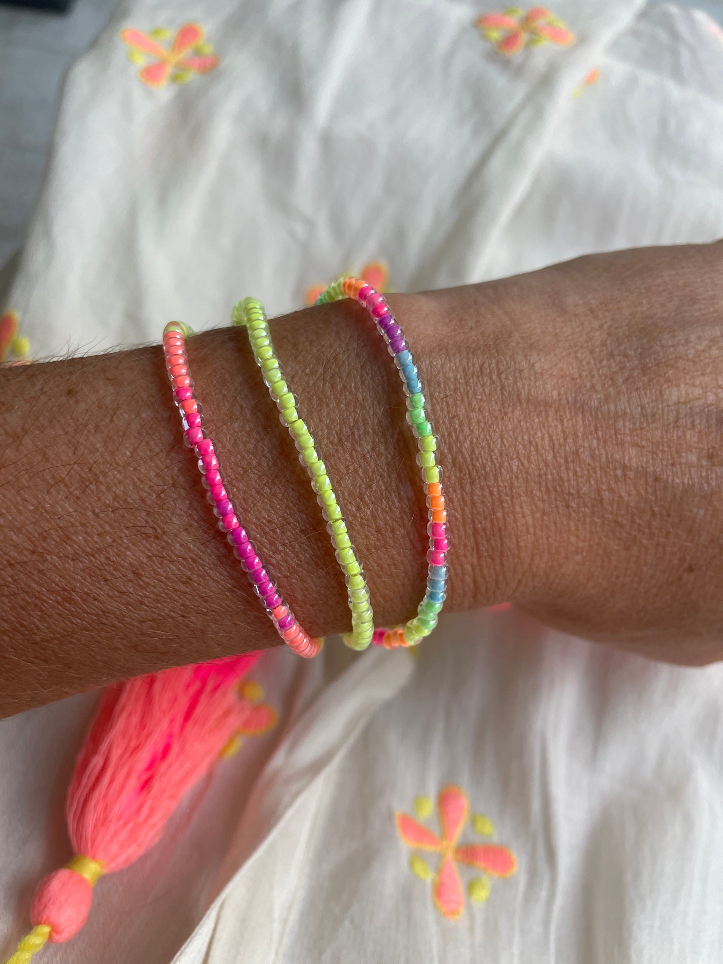 Bracelet Neon Kiss — Perles Miyuki Fluo | Acier Inoxydable Doré