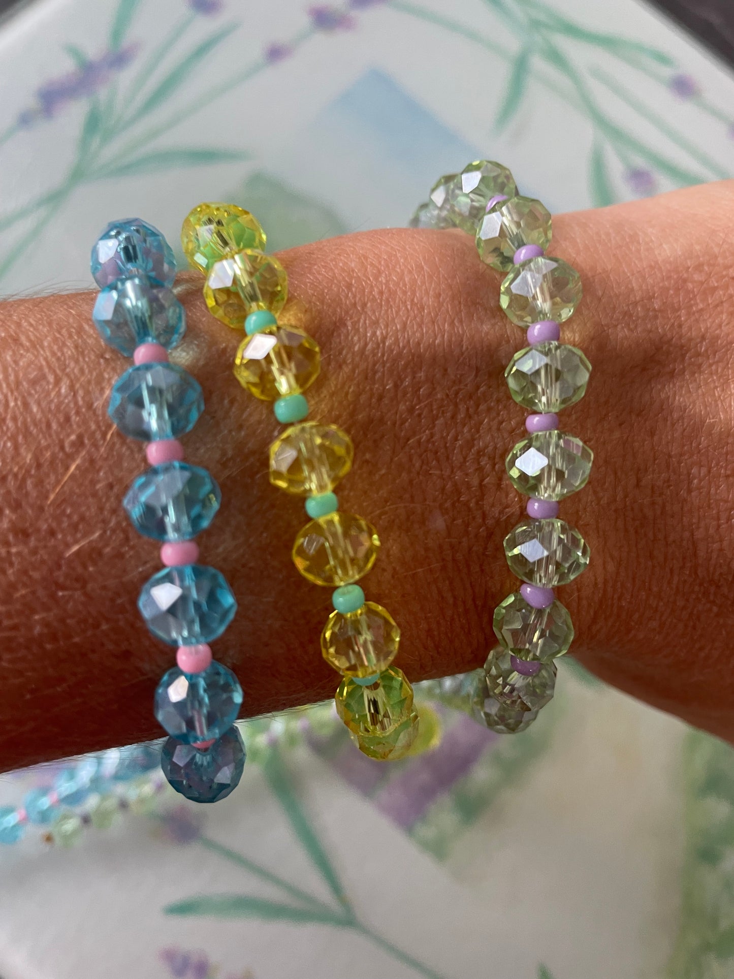 Collier perles à facettes