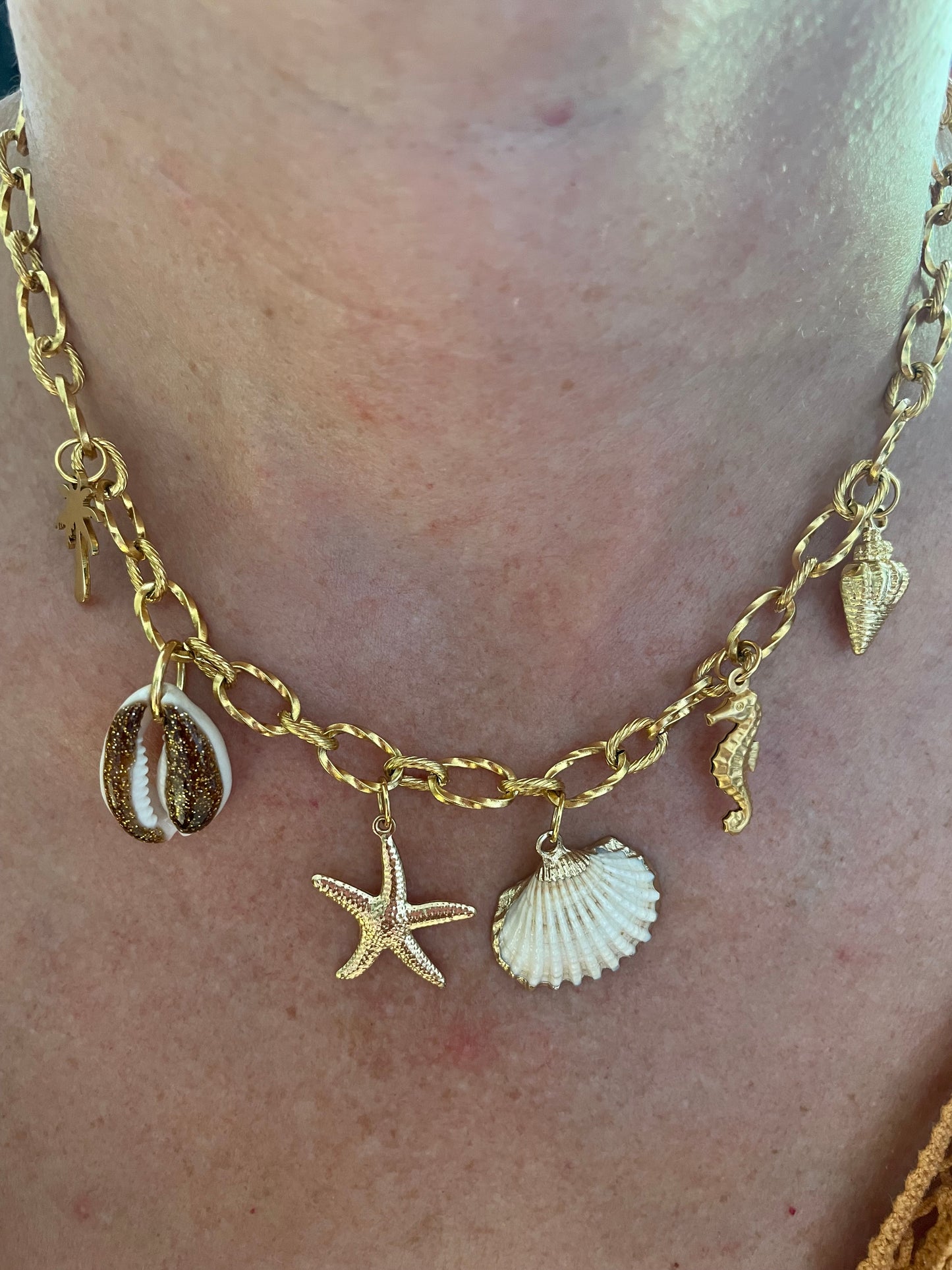 Collier à breloques