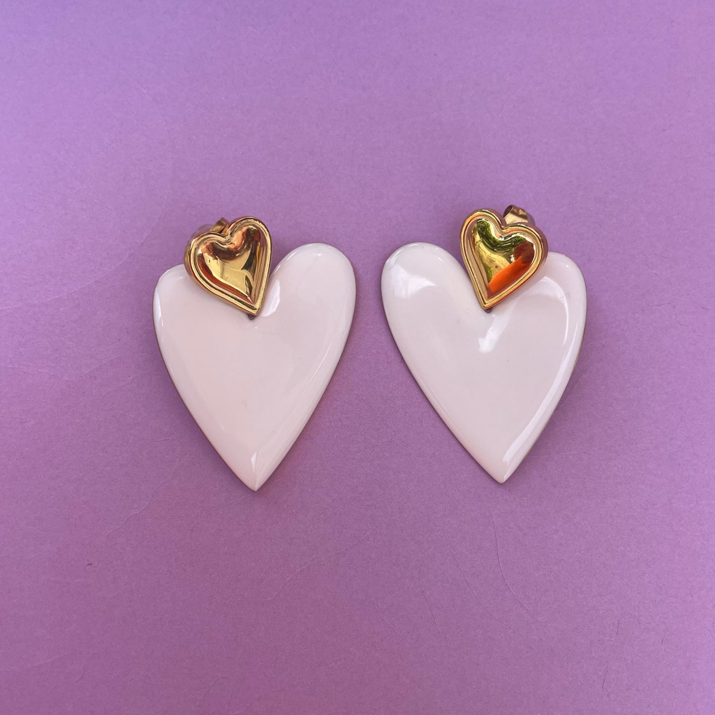 Bella Vita – Boucles d'Oreilles Cœur Doré Pendentif Résine | Julaè Bijoux