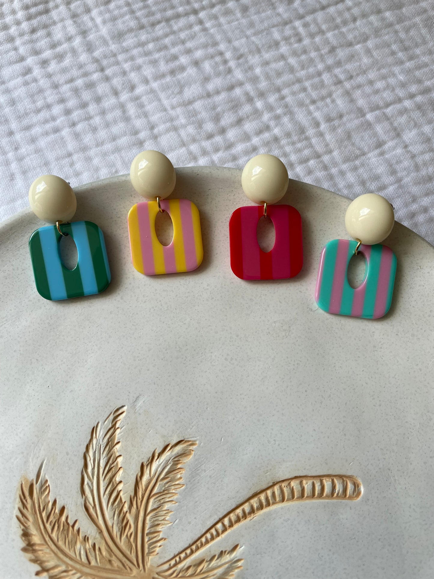 Colette – Boucles d'oreilles Carré Acétate Rayé