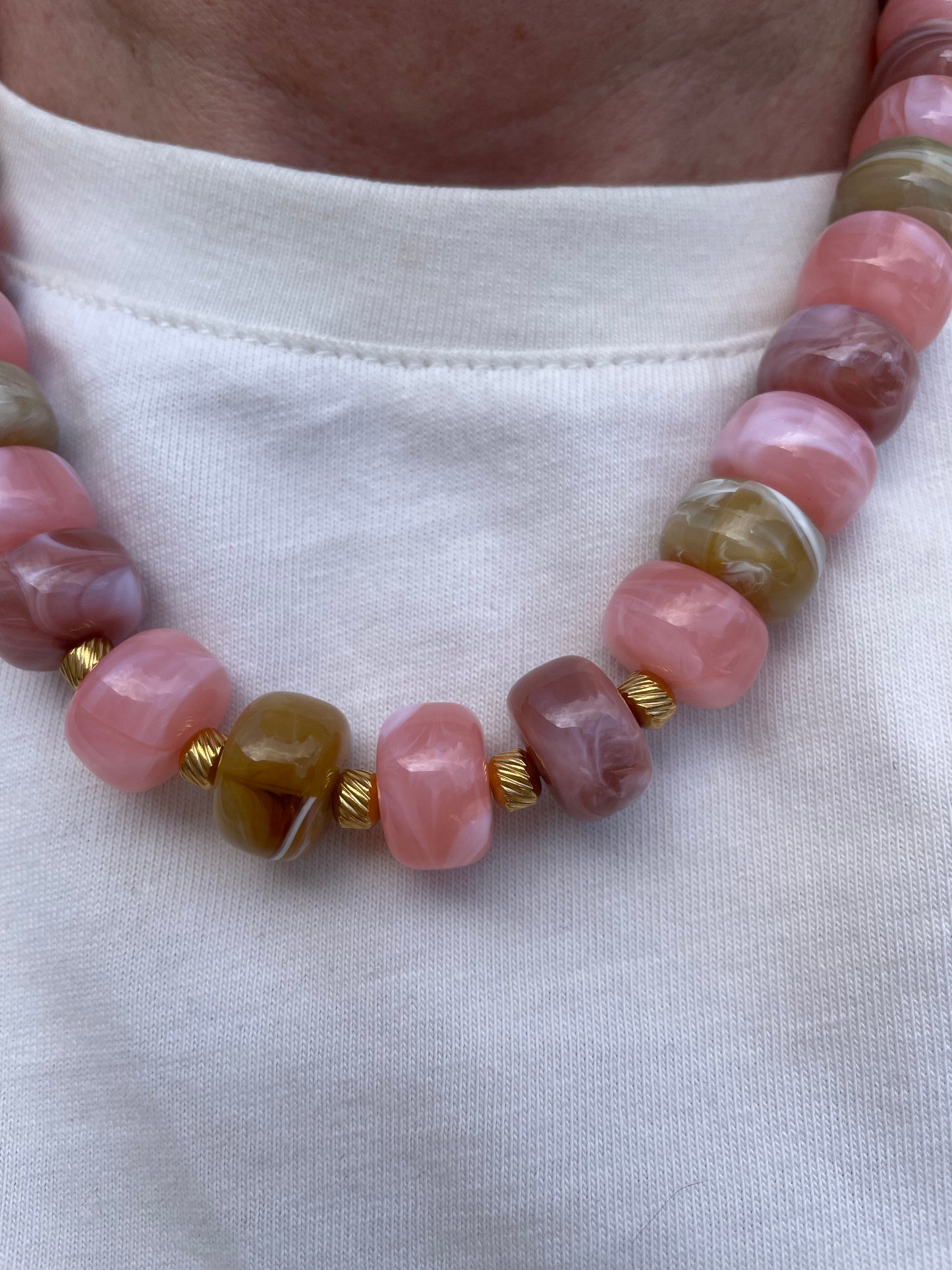 Collier Paloma – Perle Marbrée & Acier Inoxydable Doré