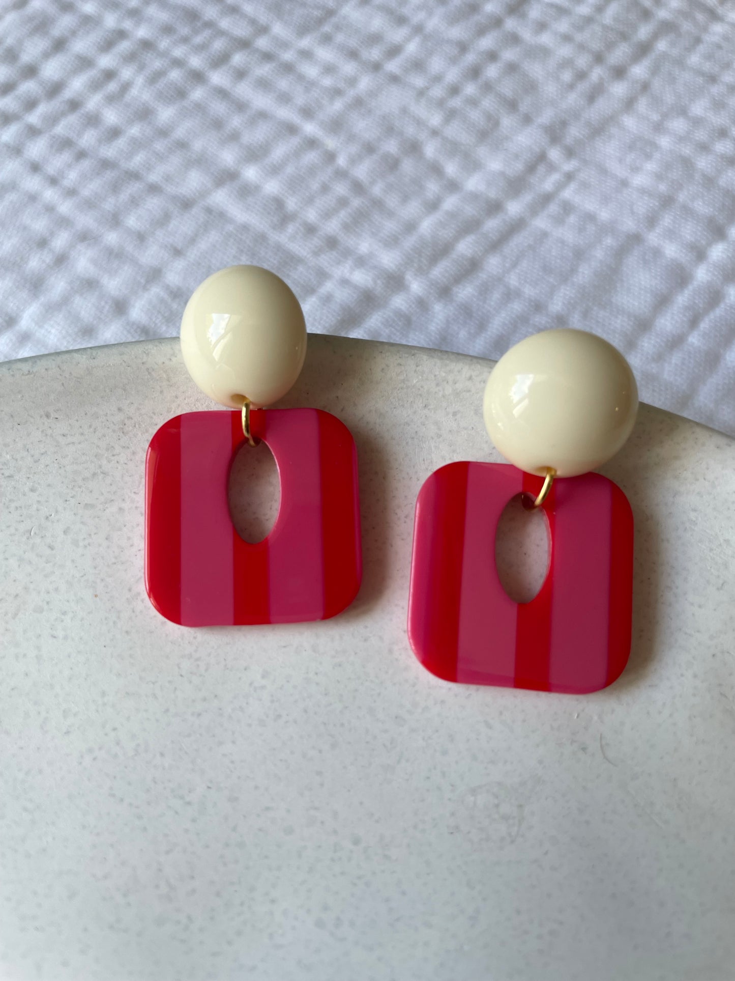 Colette – Boucles d'oreilles Carré Acétate Rayé