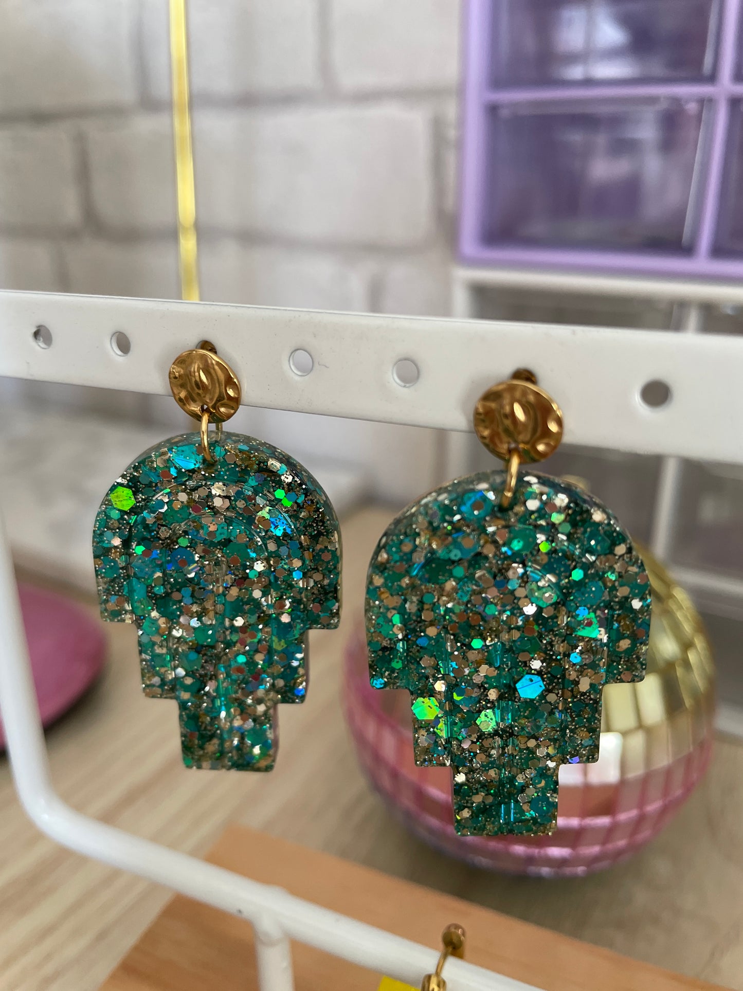 Marrakech – Boucles d'oreilles Pendentif Résine & Paillettes Fait Main