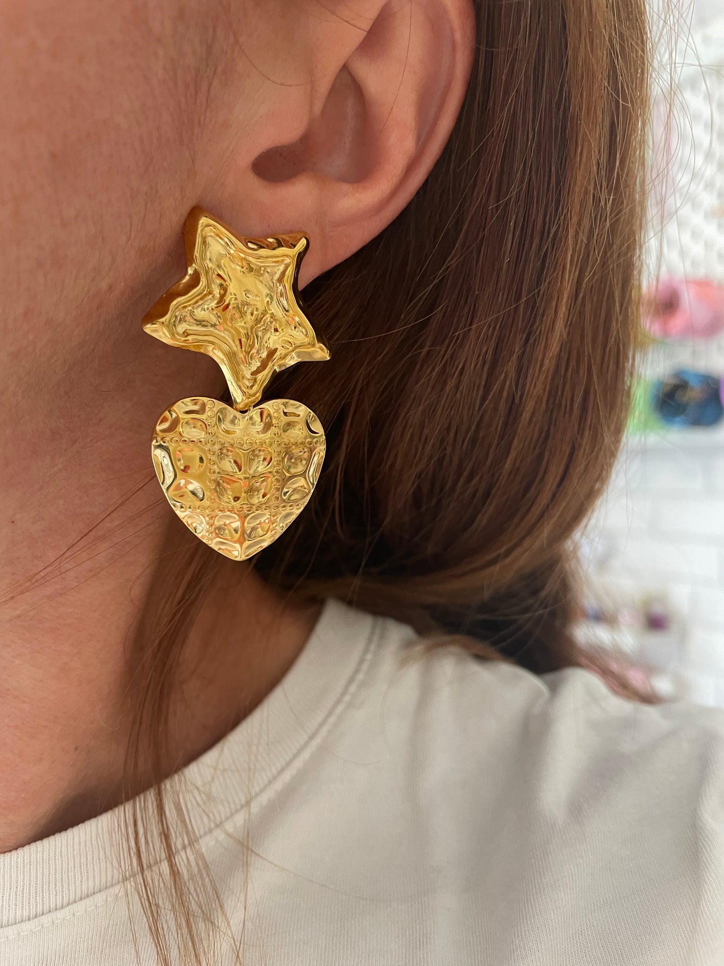 Naomi – Boucles d'oreilles Pendantes Étoile & Cœur Acier Doré
