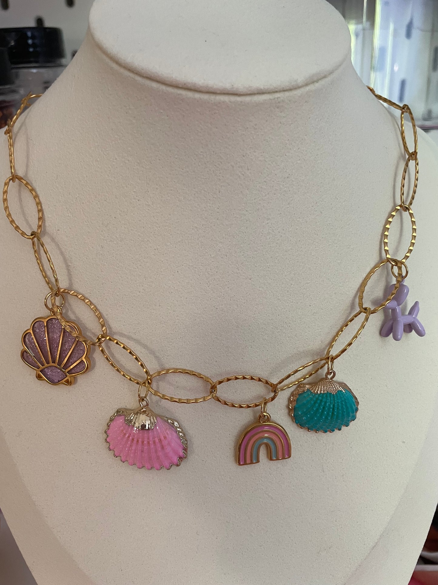 Collier à breloques