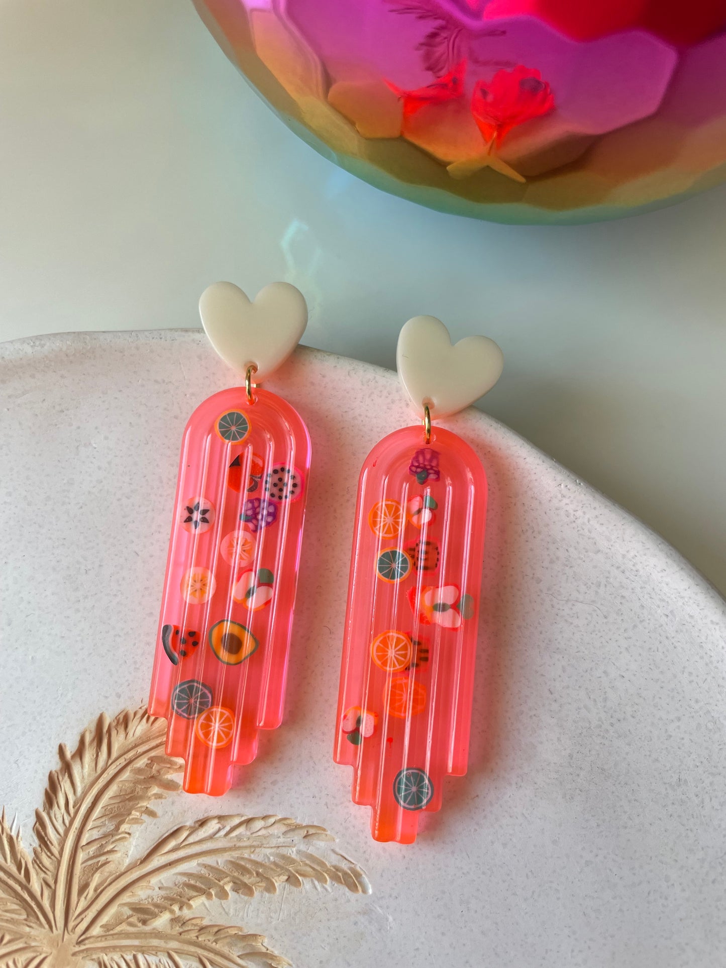 Sorbet Corail – Boucles d'Oreilles Fruits Tropicaux Résine Fait Main | Julaè Bijoux