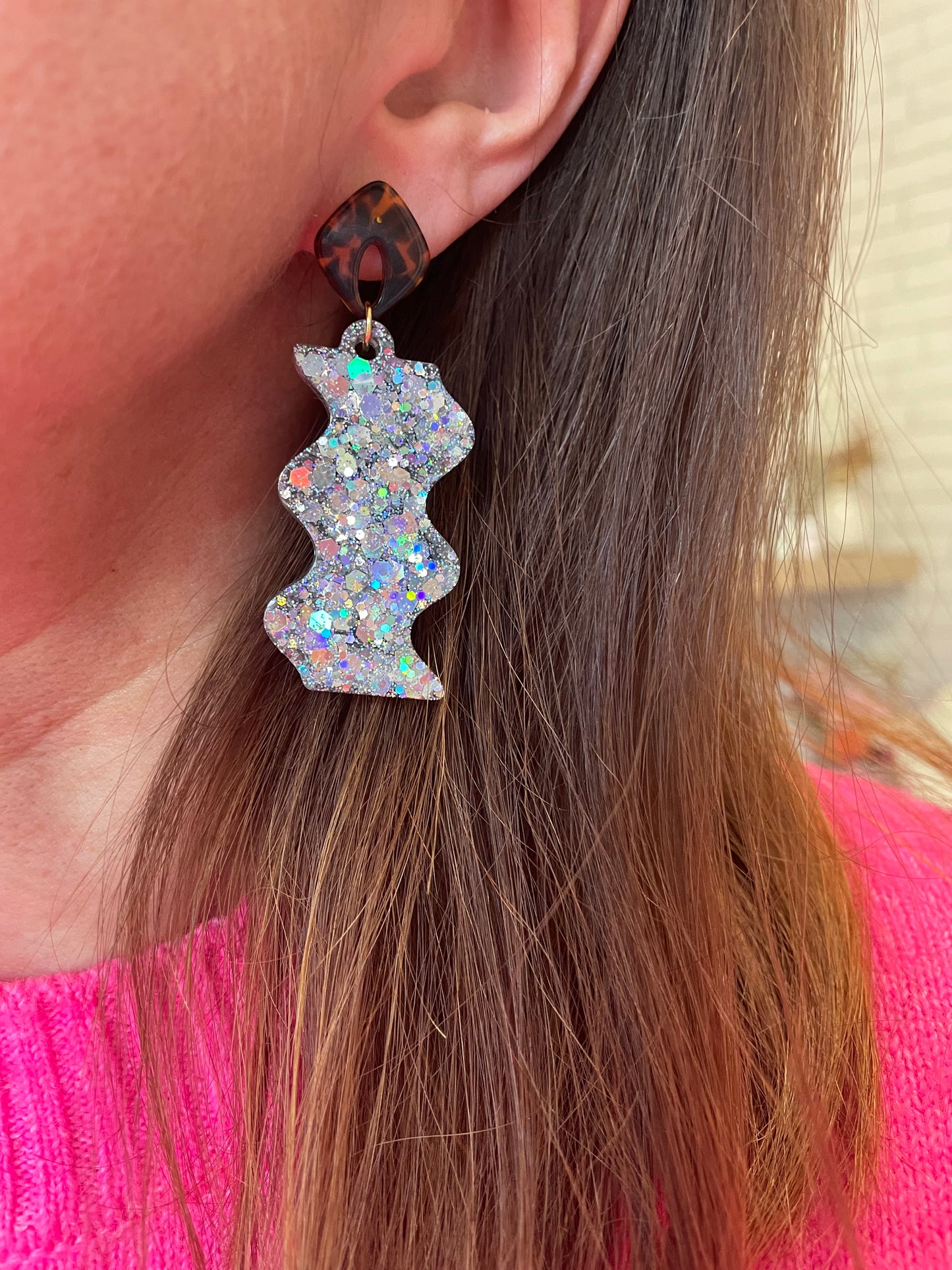 Oslo – Boucles d'oreilles Pendentif Métal Arc-en-ciel Fait Main