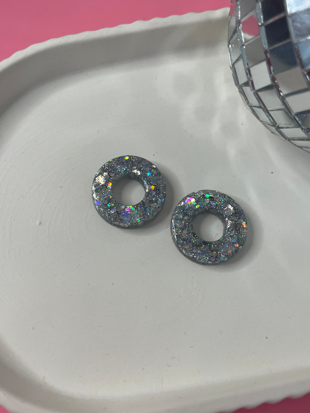 Bridget – Charms résine & Paillettes + de couleurs