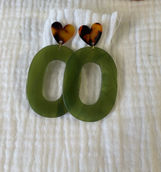 Marcelle – Boucles d'oreilles Ovale Acétate Écaille & Kaki