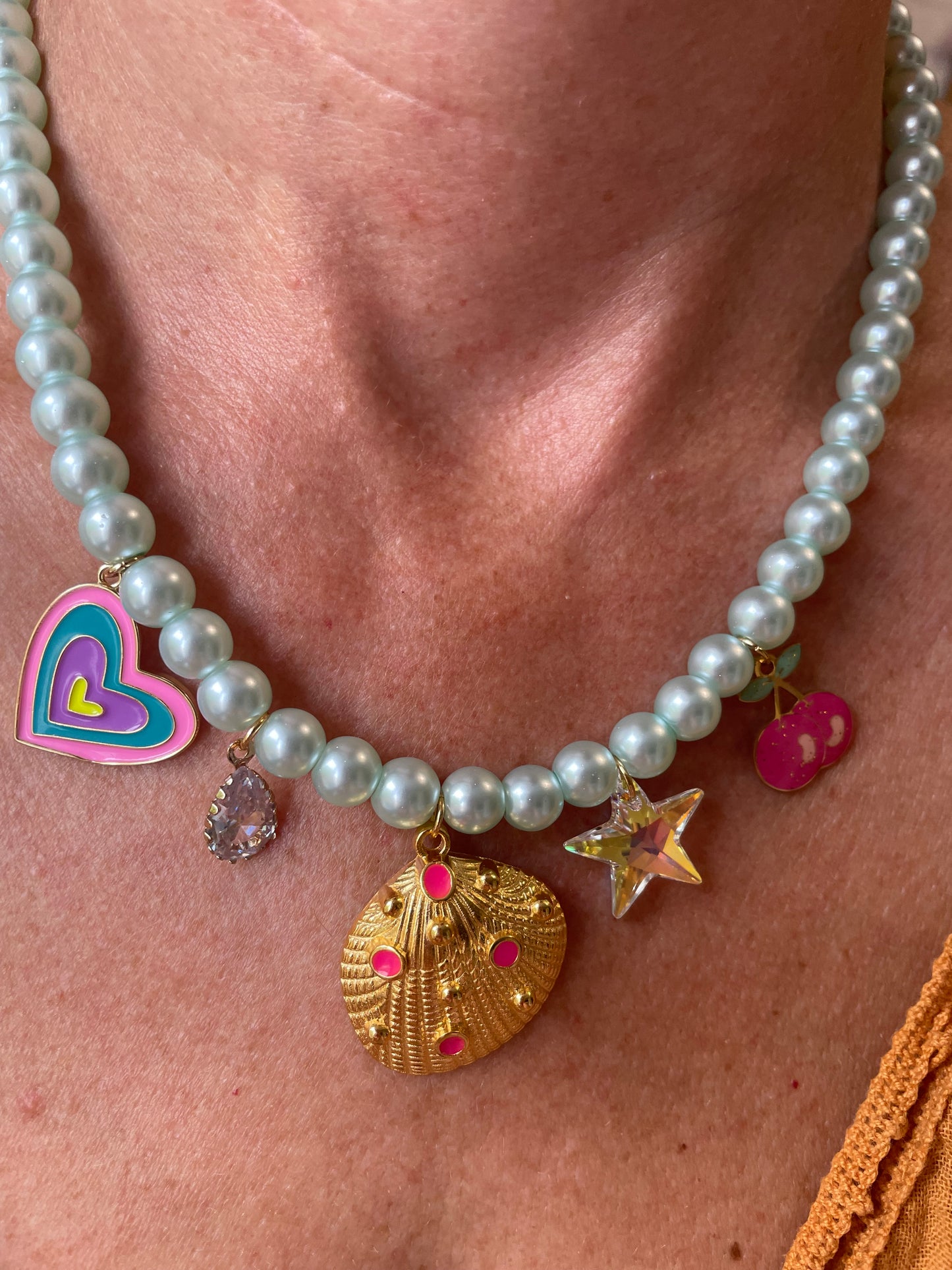 Collier à charms