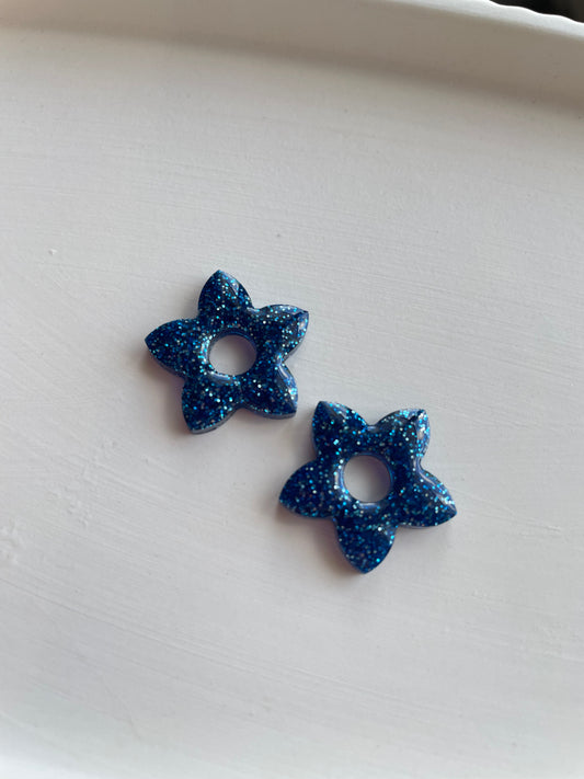Alma – charms Fleur de Tiaré Résine & Paillettes |