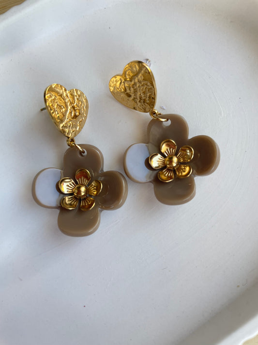 Romane , boucles d’oreilles