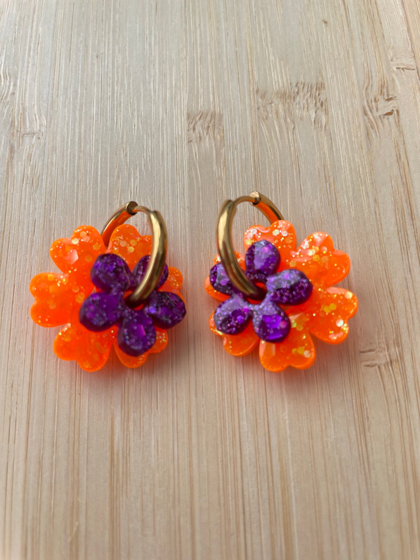 Carmen – Créoles Fleurs en Résine Faites Main | Julaè Bijoux