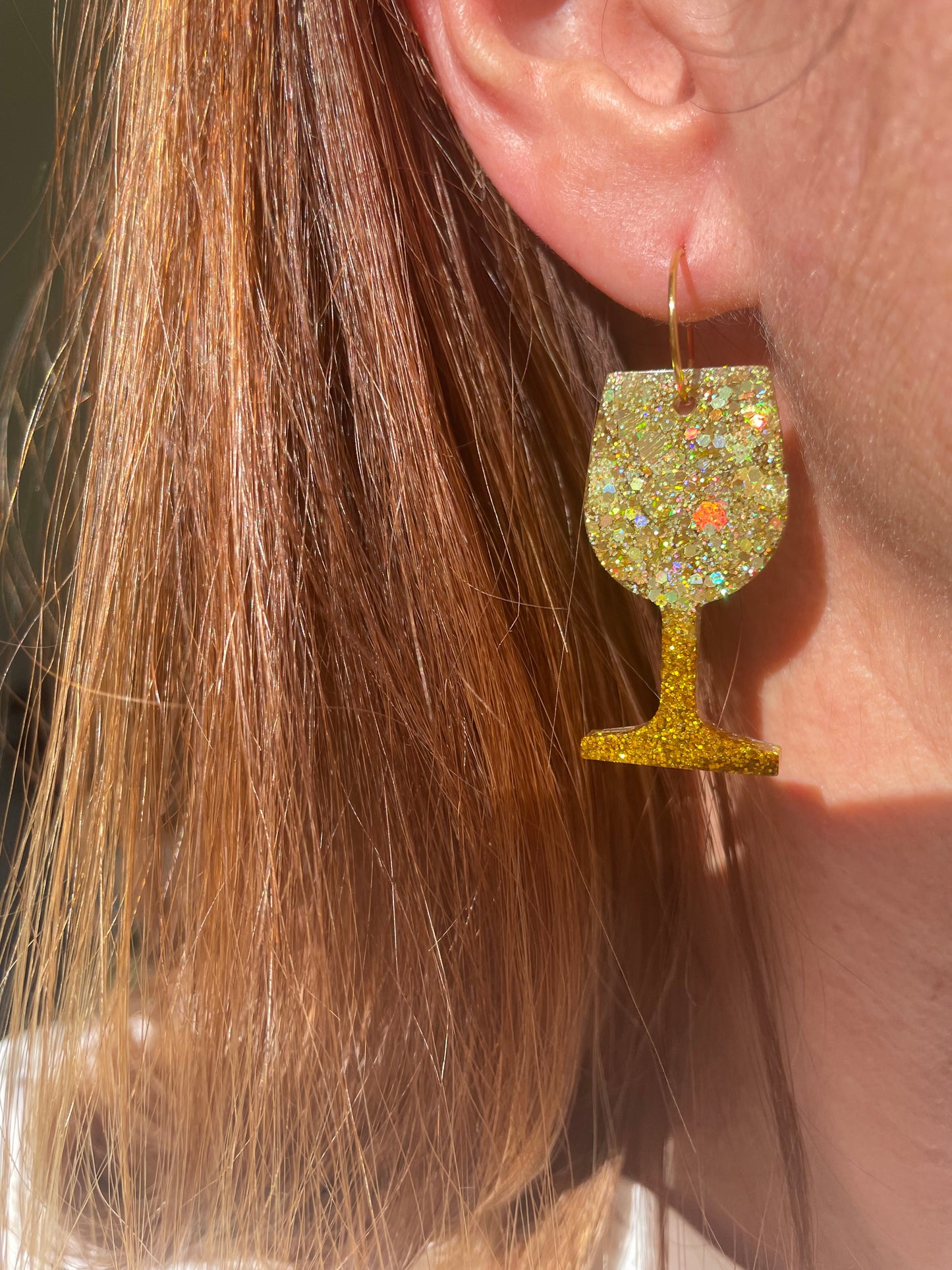 Boucles d'oreilles Pétillante – Verre à Vin Résine & Paillettes Fait Main