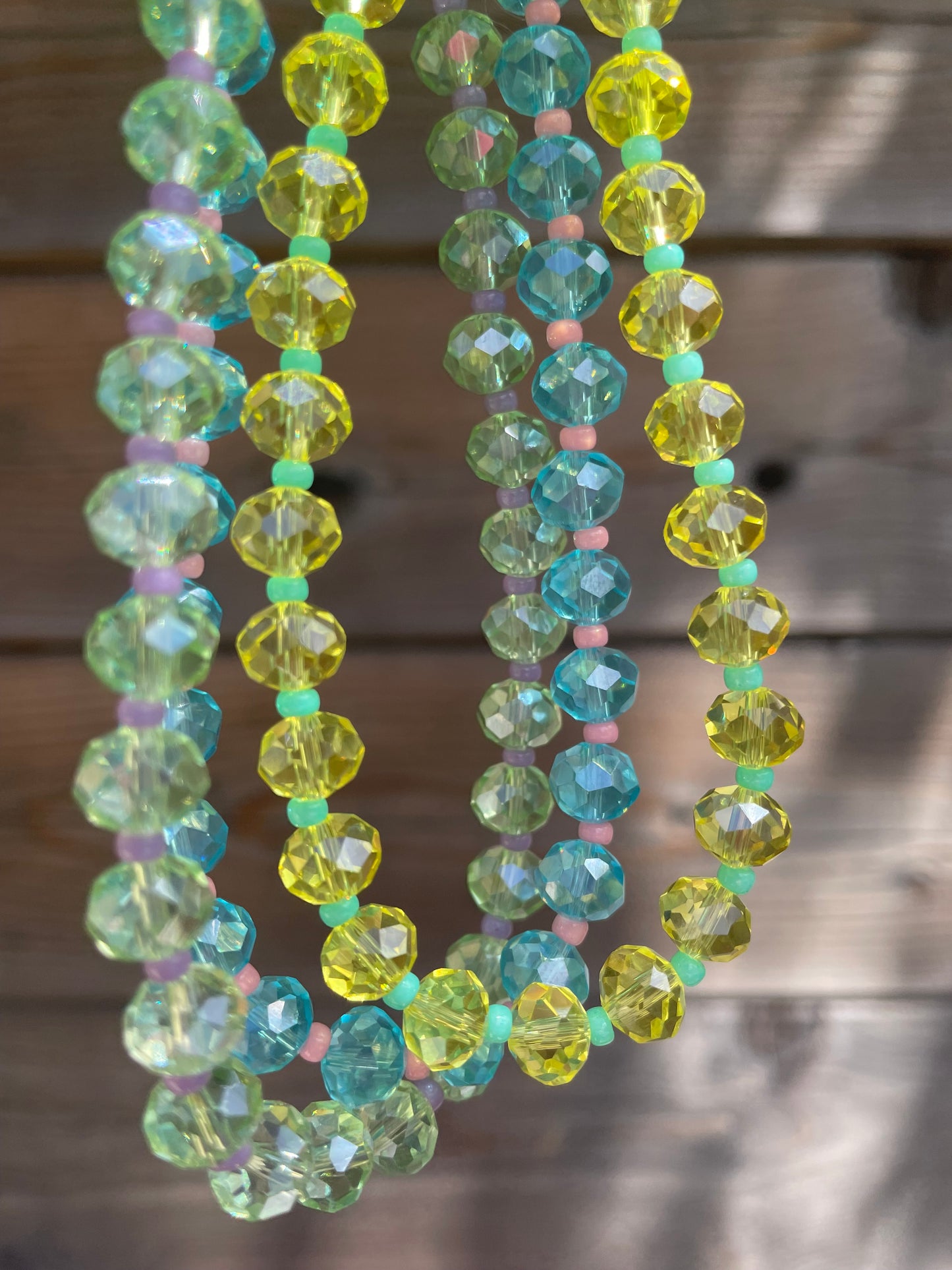 Collier perles à facettes