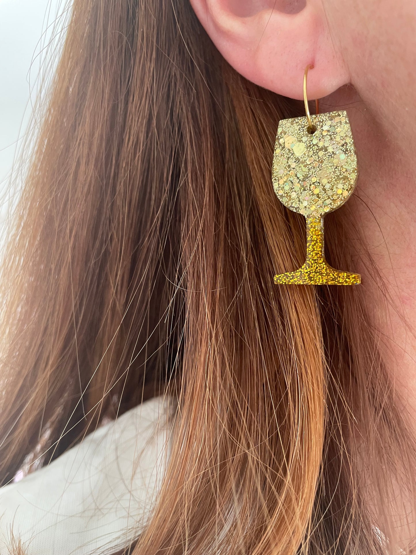 Boucles d'oreilles Pétillante – Verre à Vin Résine & Paillettes Fait Main
