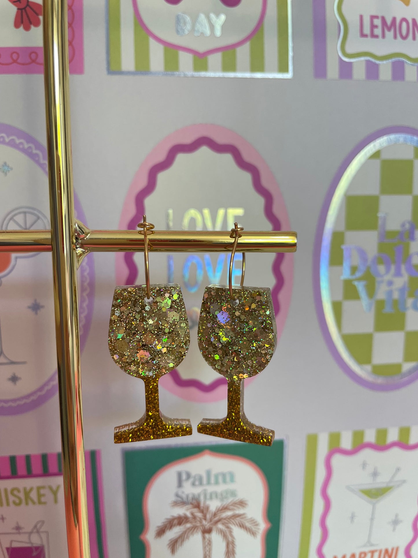 Boucles d'oreilles Pétillante – Verre à Vin Résine & Paillettes Fait Main