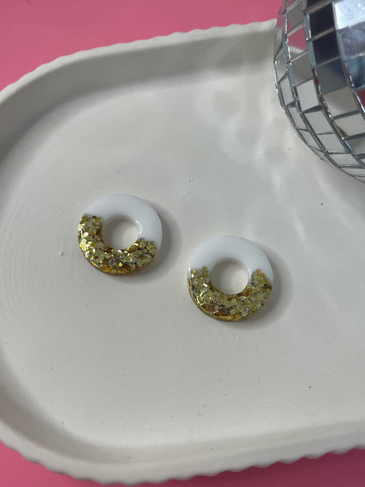 Bridget – Charms résine & Paillettes + de couleurs