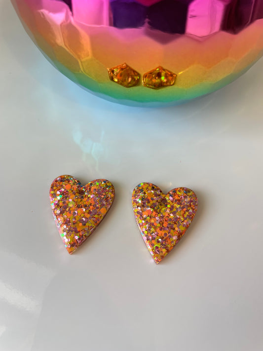 Louise – Boucles d'oreilles Cœur Résine & Paillettes
