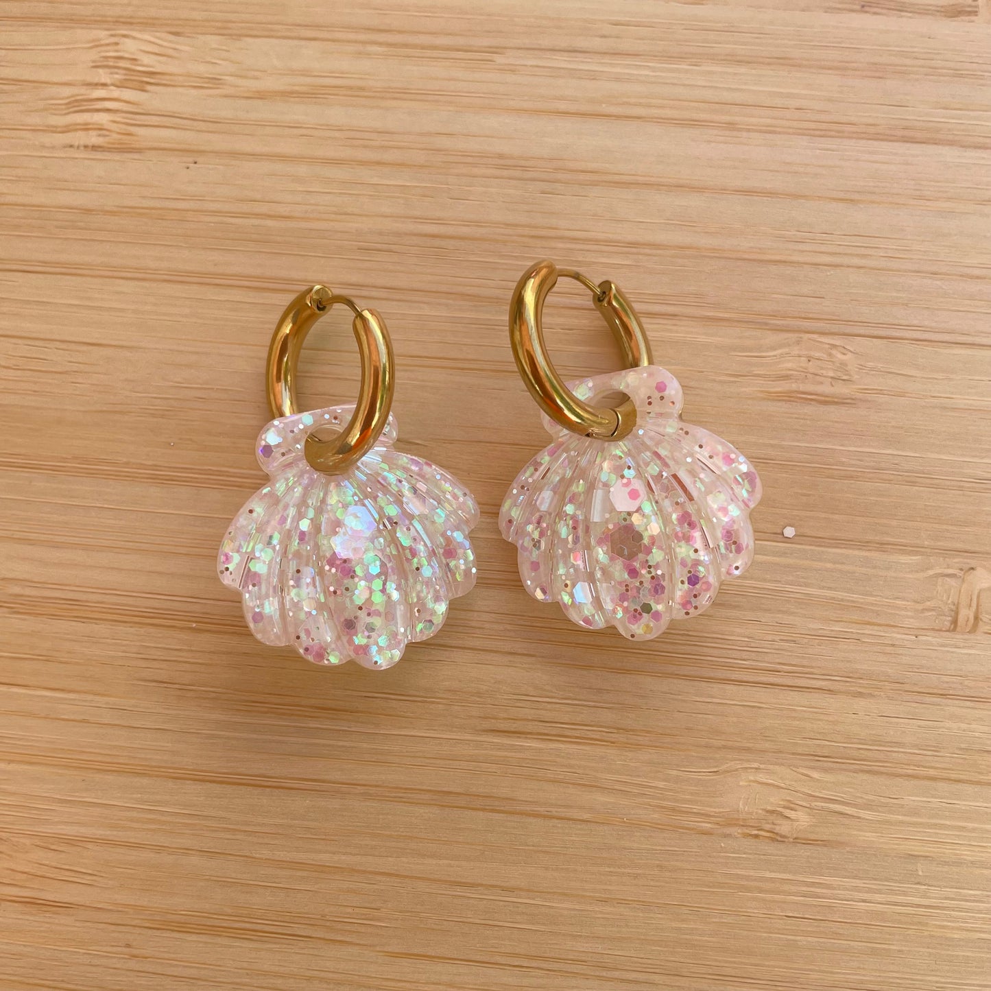 Shell – Créoles Coquillage en Résine Fait Main Interchangeable | Julaè Bijoux