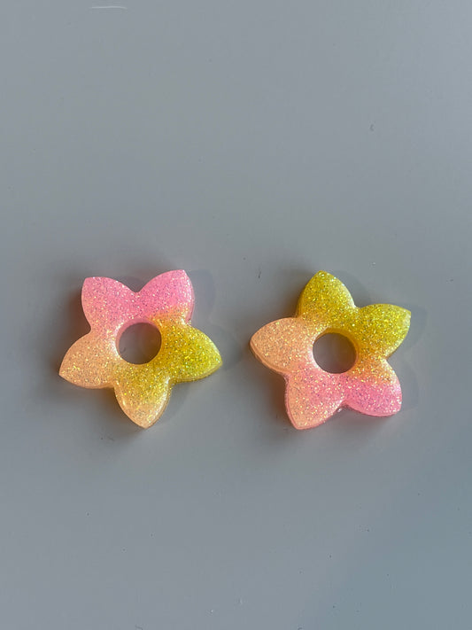 Alma – charms Fleur de Tiaré Résine & Paillettes | 14 couleurs