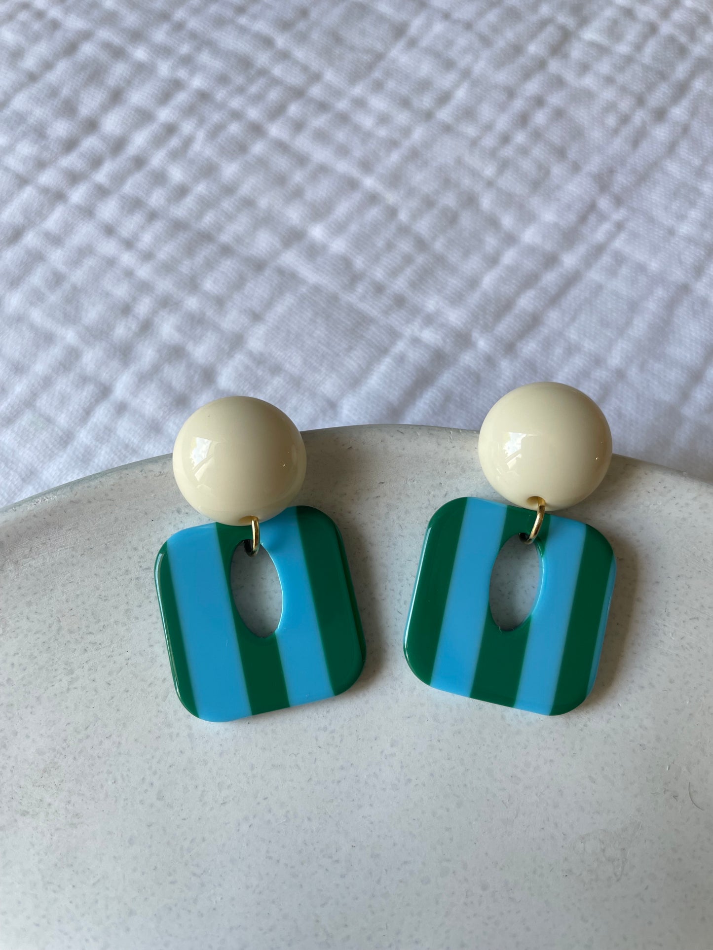 Colette – Boucles d'oreilles Carré Acétate Rayé