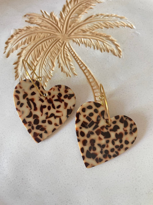 Kelia – Créoles Cœur Acétate Tacheté Crème et Marron | Julaè Bijoux